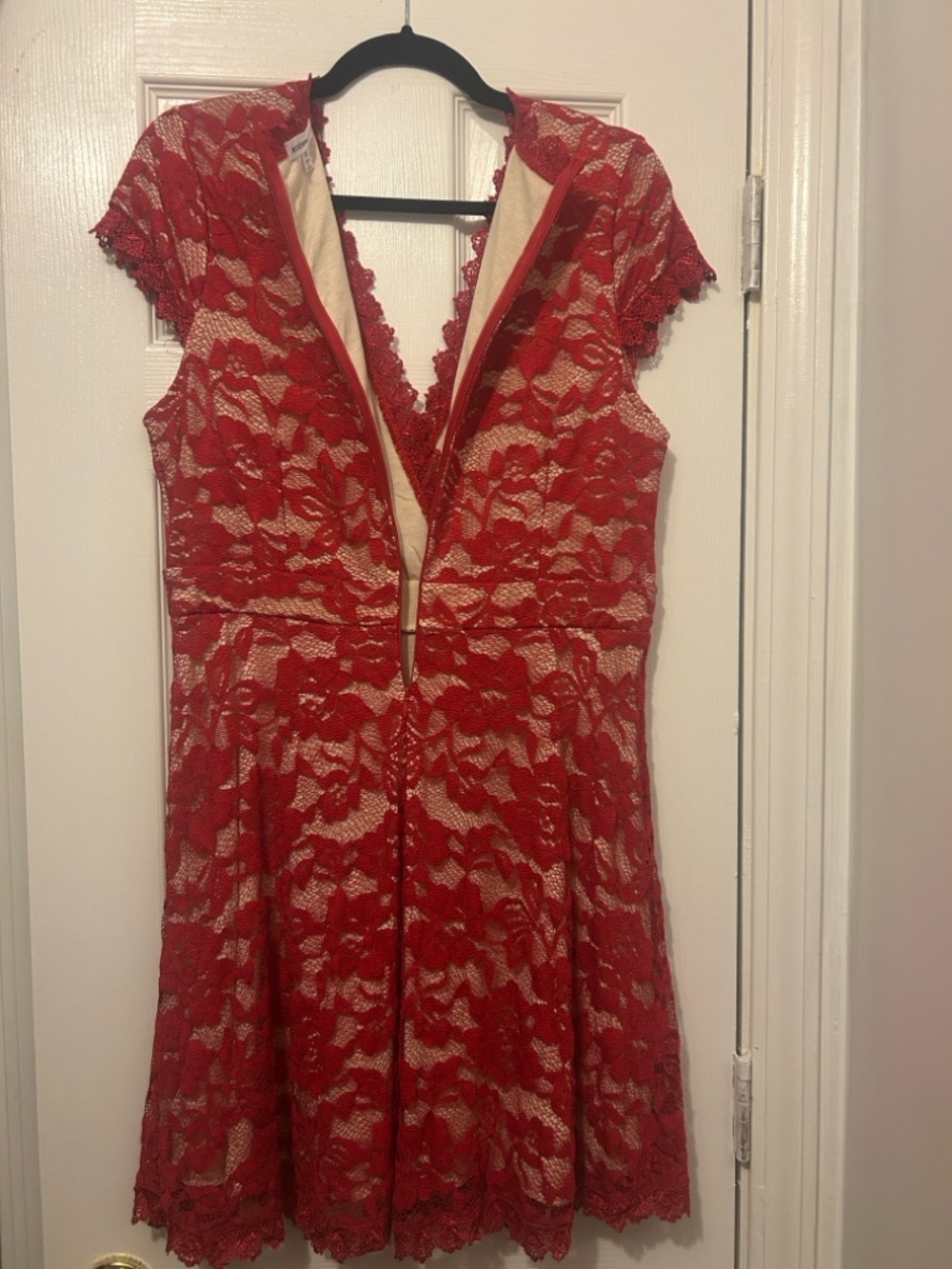 Red Lace Dress ROOMMATES ✨3/$25 SALE✨ - Picture 4 of 5